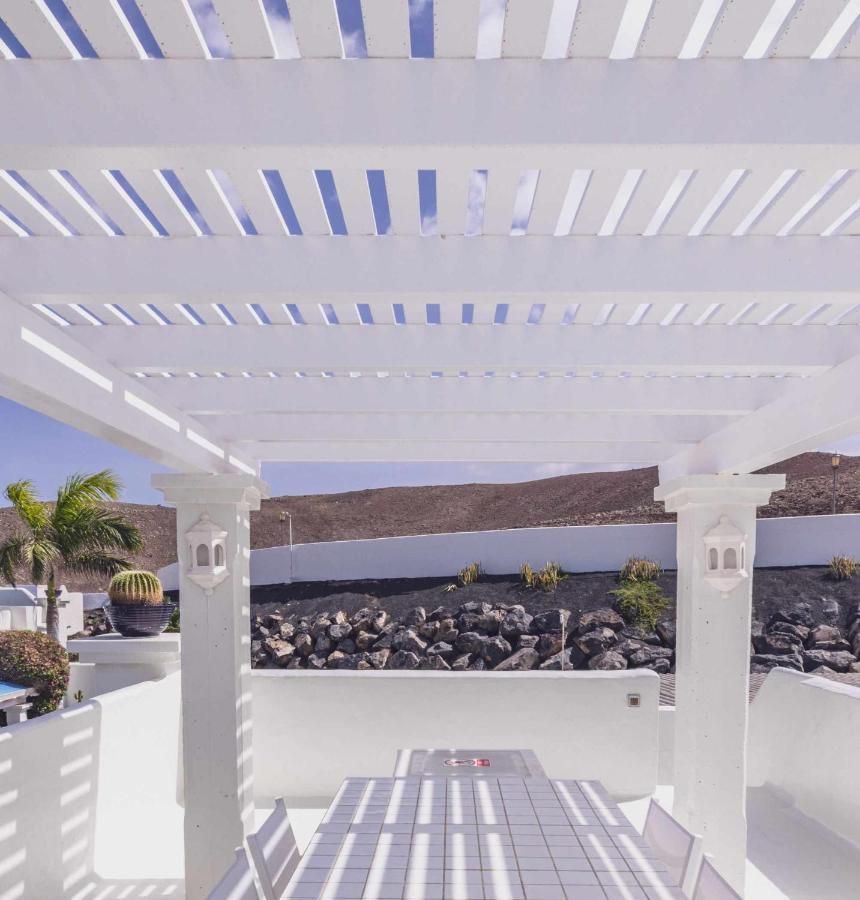 Villa Tiguaro Piscina Climat Jacuzzy Ac Villa 9 12 Corralejo Exterior foto